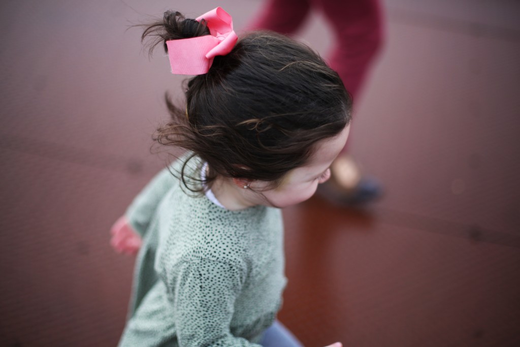 Séance photo famille Nantes urbaine avec « La danse de l’image »